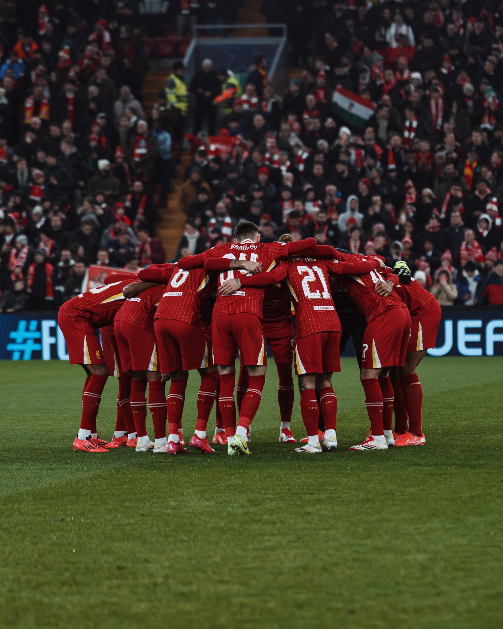 包含利物浦客场大胜，继续保持不败势头的词条