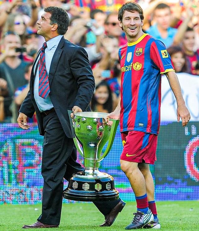 包含巴萨鏖战塞内加尔,哈兰德关键制胜的词条 包含巴萨鏖战塞内加尔,哈兰德关键制胜的词条