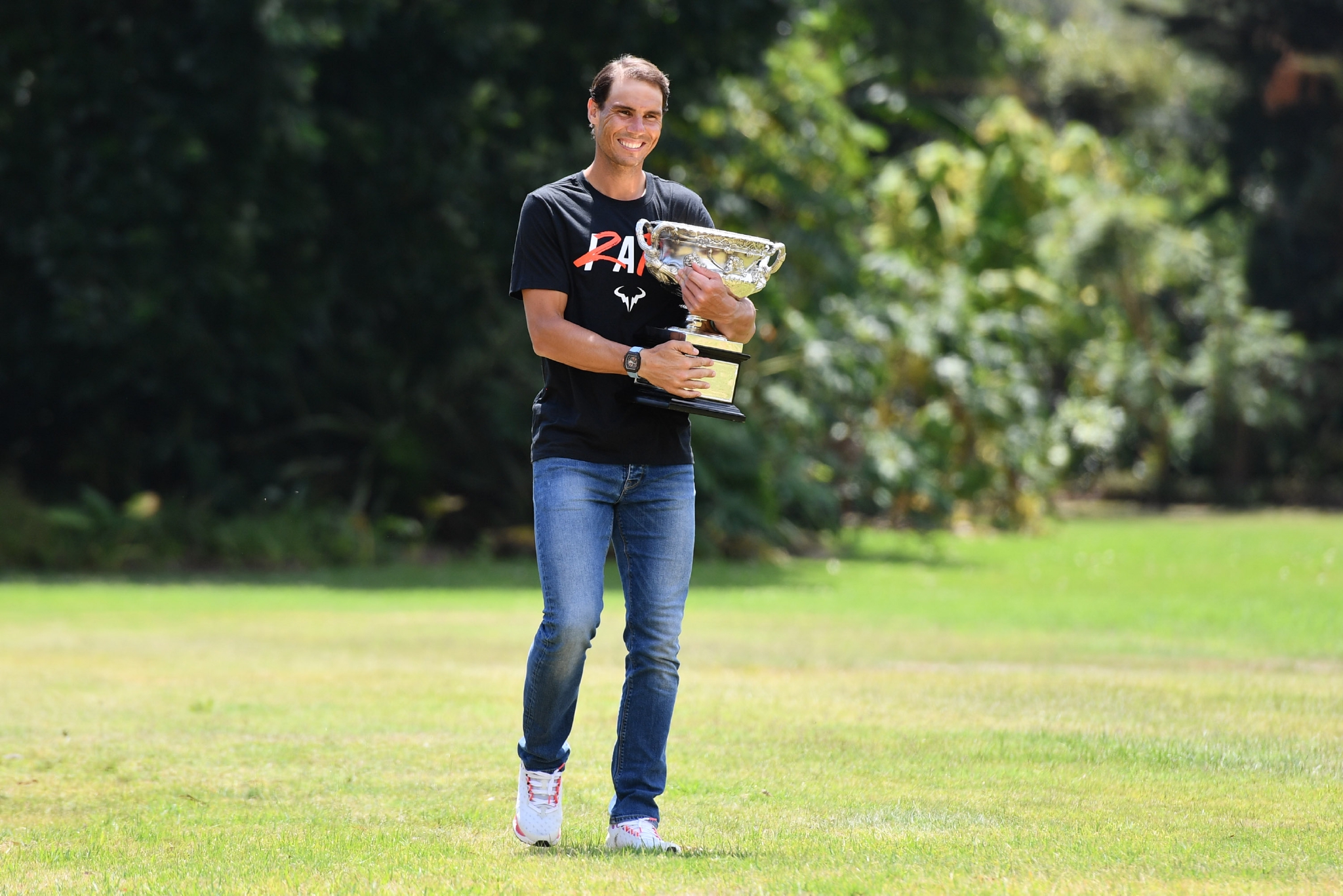 关于澳网完胜戴维斯杯，纳达尔刷新纪录的信息