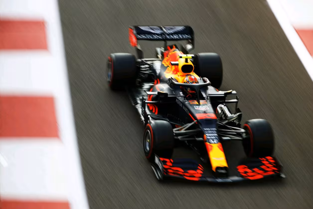 关于威廉姆斯碾压梅赛德斯，佩雷兹高光表现的信息