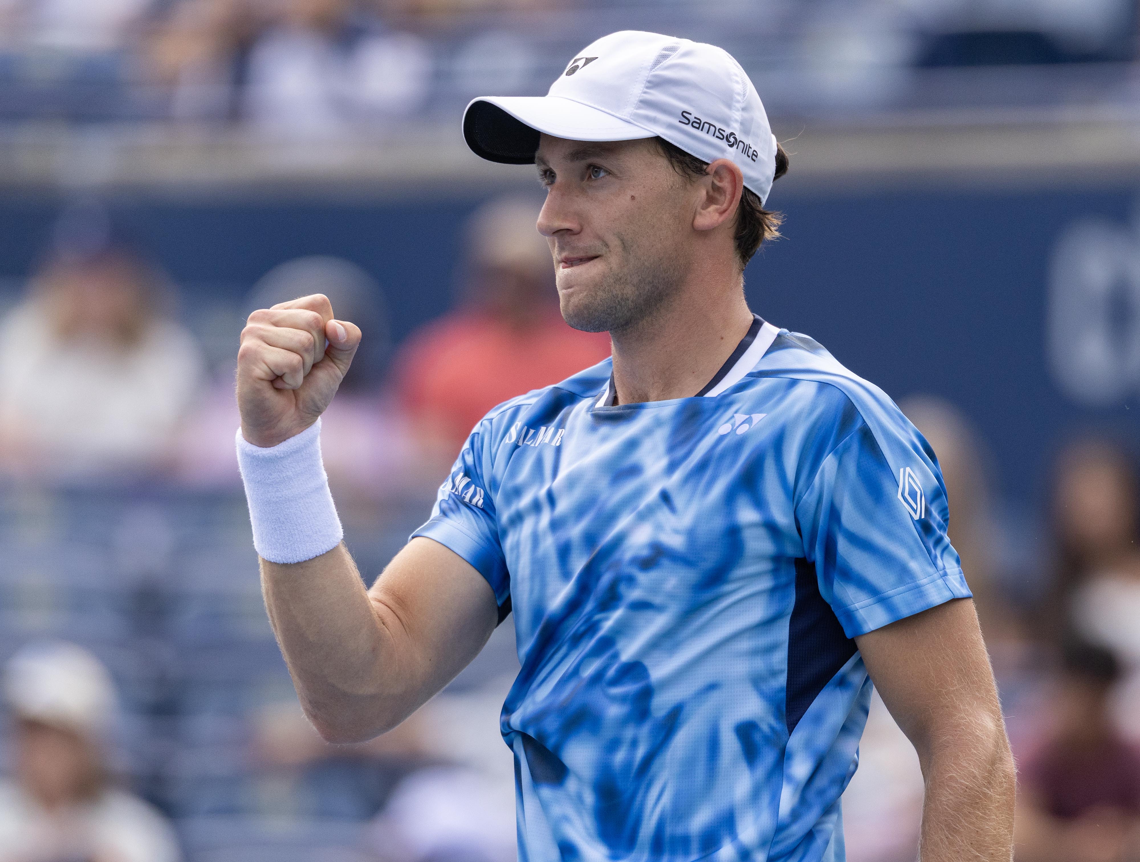 包含ATP总决赛力克年终总决赛，鲁德惊艳四座的词条