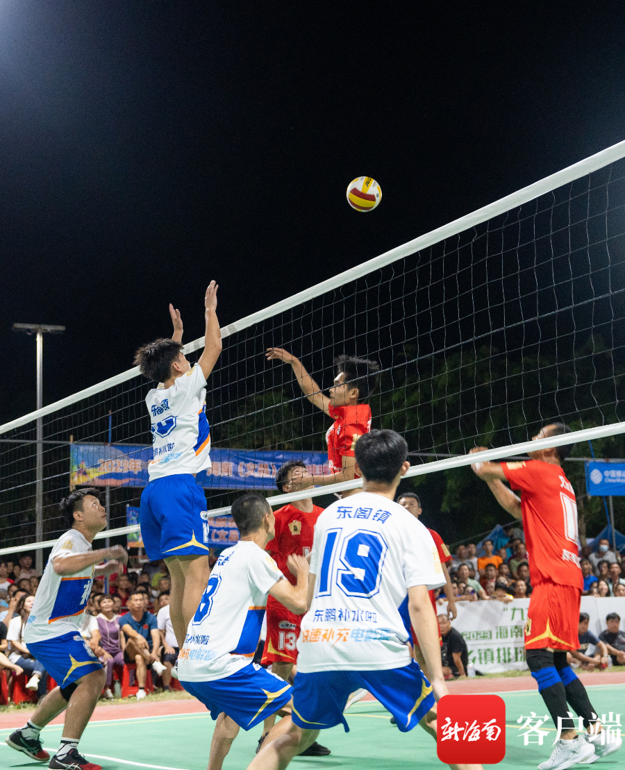 泰国队轻取中国队，黄鸭组合状态火热的简单介绍