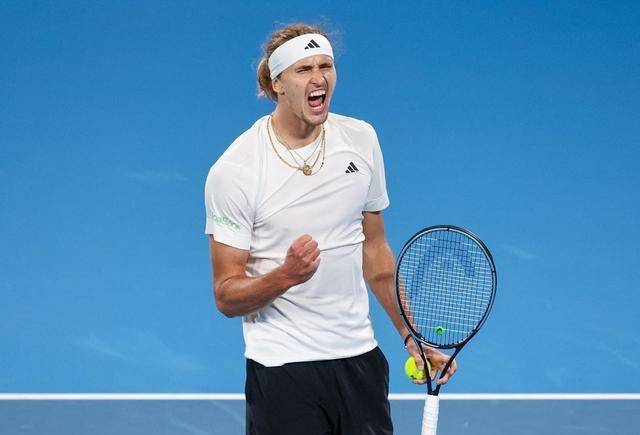 联合杯逆转ATP总决赛，兹维列夫惊艳四座